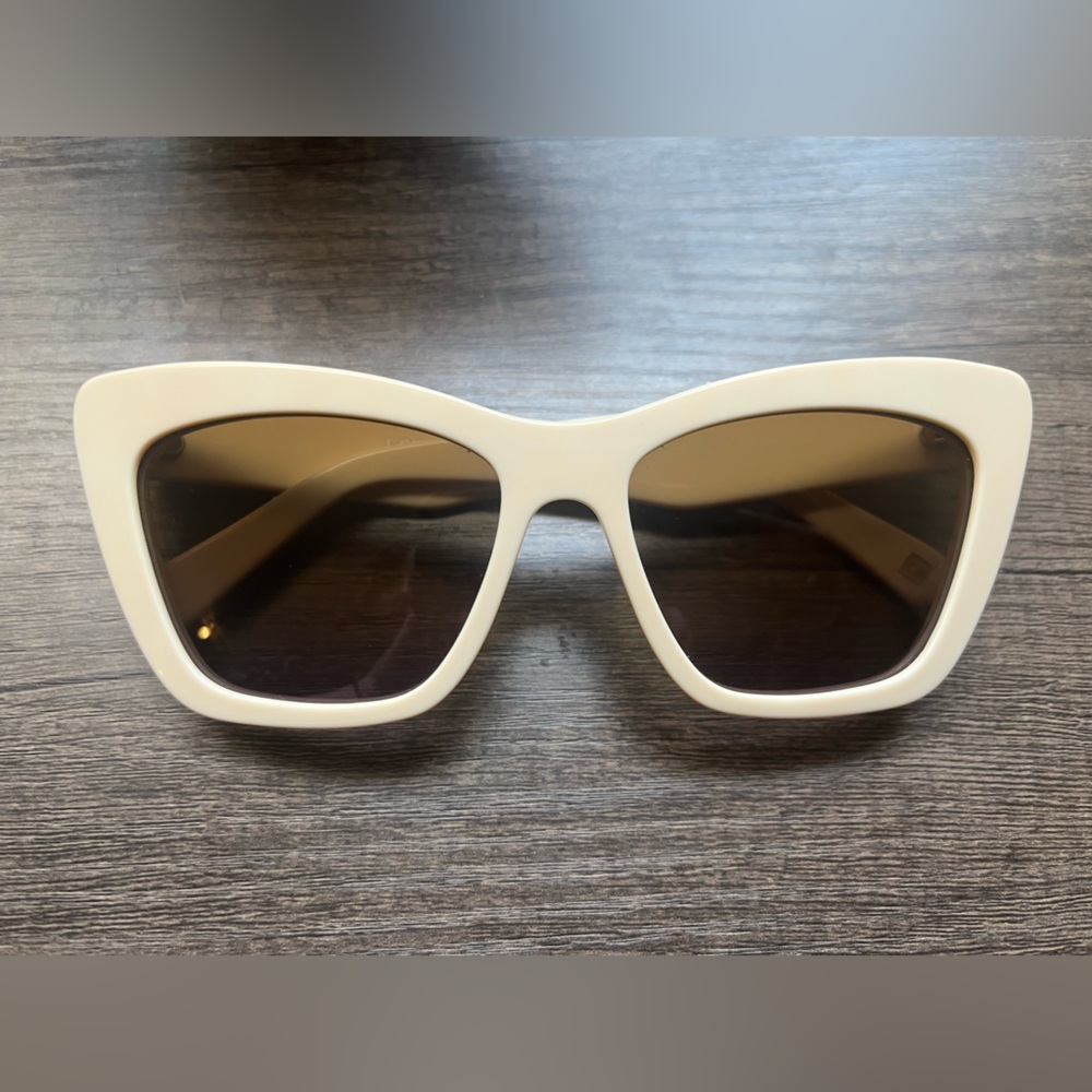🌸SOLD🌸 FREE PEOPLE Off-White Cat Eye Sunglasses